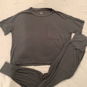 Aerie olive green lounge set size xs